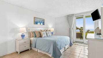 2 bedrooms, desk, iron/ironing board, travel cot