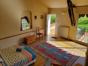 1 bedroom, WiFi, bed sheets - Appart. 1 bedroom in idyllic setting 10 km from Marciac Breakfast included (Louslitges)