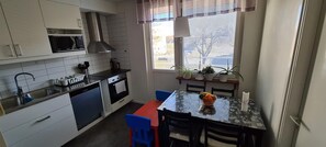 Fridge, microwave, oven, stovetop - Apartment 70m2 With 3 Rooms in Danderyd (Danderyd)