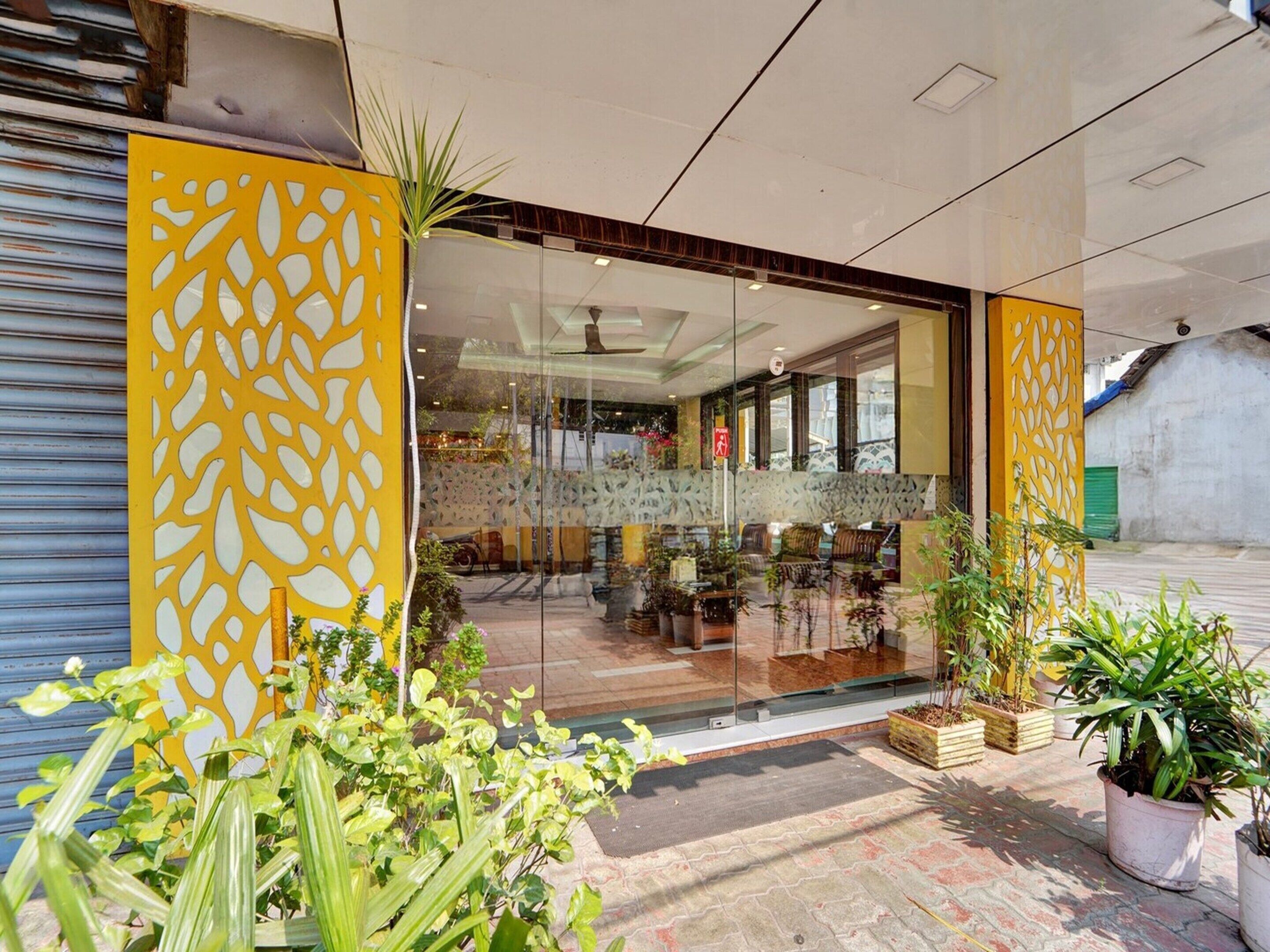 House | Reception
