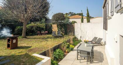 Pilomani Home - Cosy house 250 m from the beach