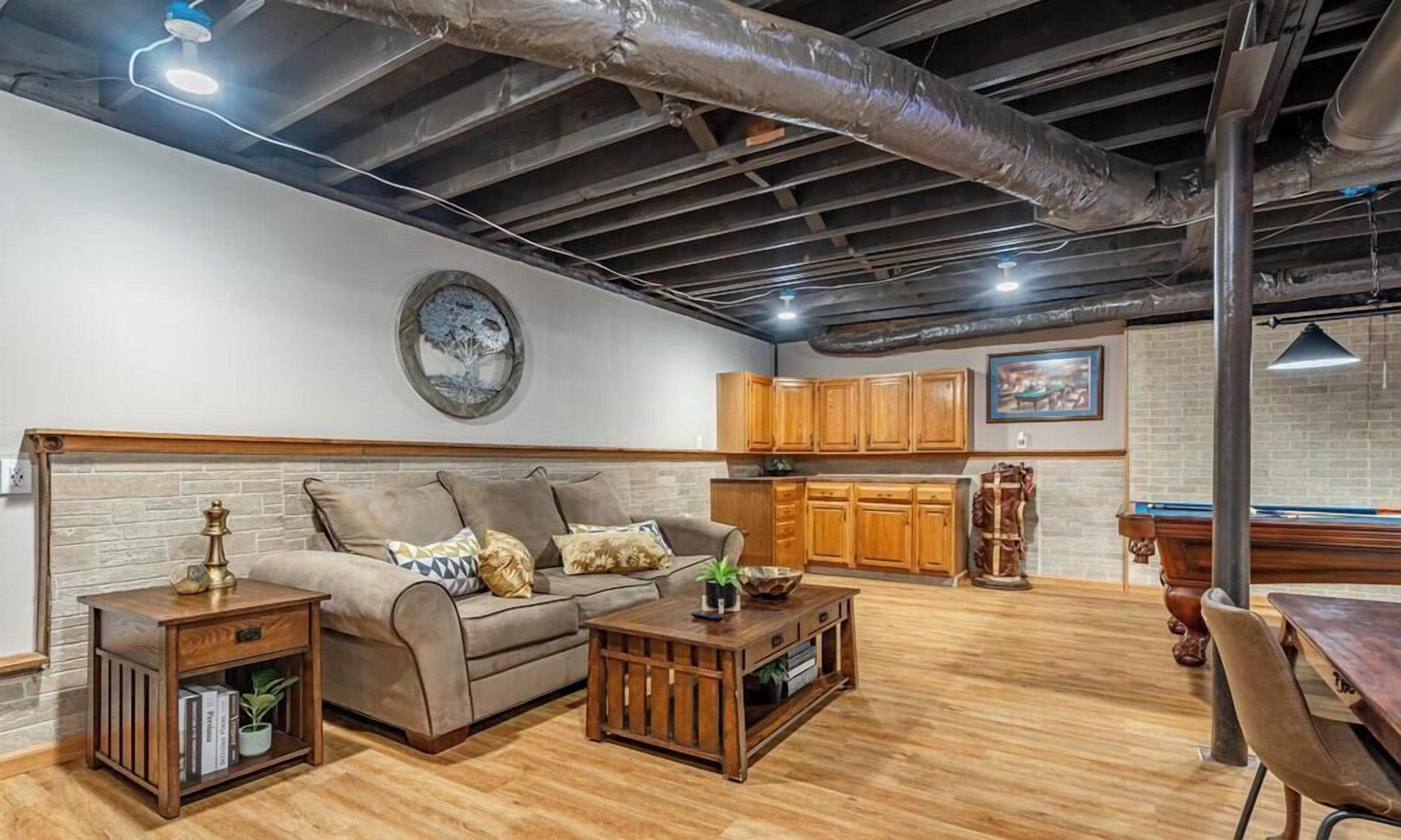 The Dugout 3br - Backyard & Game Room! - Kennesaw, GA