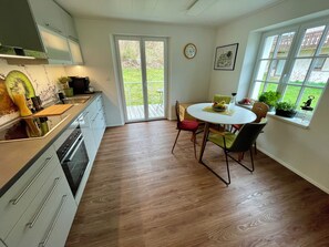 Private kitchen - Charming cottage in the heart of the Black Forest (Grafenhausen)