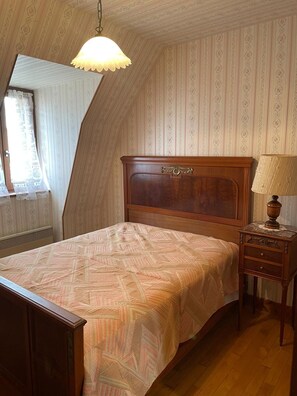 3 bedrooms, free WiFi, bed sheets - Chez Patrick (Vitrac)