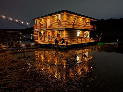 The Famous FloatHouse • Stay ON Lake Travis • Unlike Anything Else