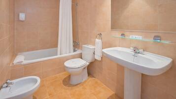 Apartment | Bathroom
