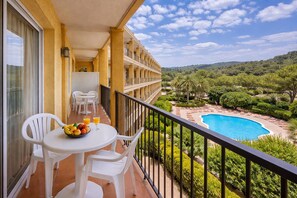 Apartment | Balcony - Apartment in Tossa de Mar Near Beach (Tossa de Mar)