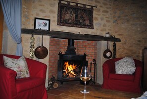 Interior - The Cottage, Les Chouettes, Dordogne Valley where memories are made (Trémolat)