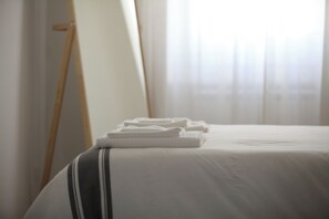 1 室のベッドルーム、WiFi、ベッドシーツ