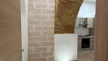Casa, 1 habitación, vista al patio | Interior