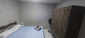 1 bedroom, iron/ironing board, free WiFi, bed sheets - Cozy tiny house in Búzios, 5 minutes from Geribá beach. (Armação dos Búzios)