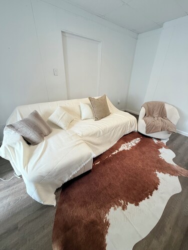 Peaceful 1-bedroom apartment in charming Pittsburgh for your stay