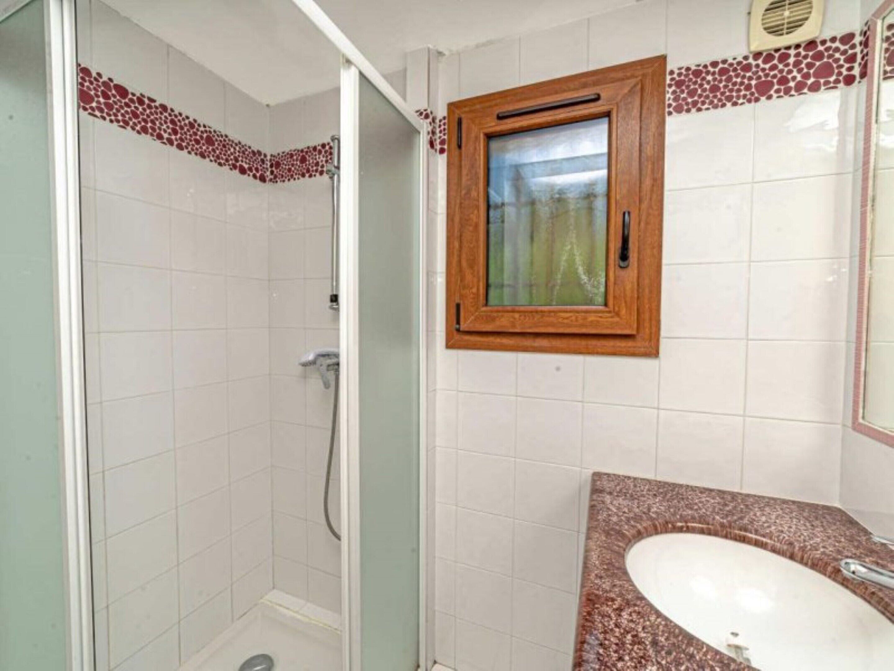 Cottage | Bathroom