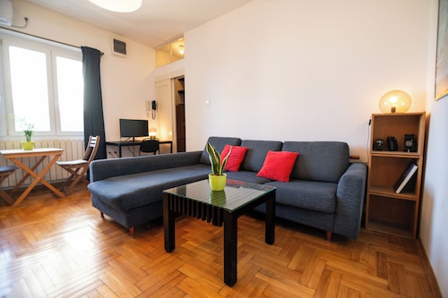Center rooftop cozy apartment