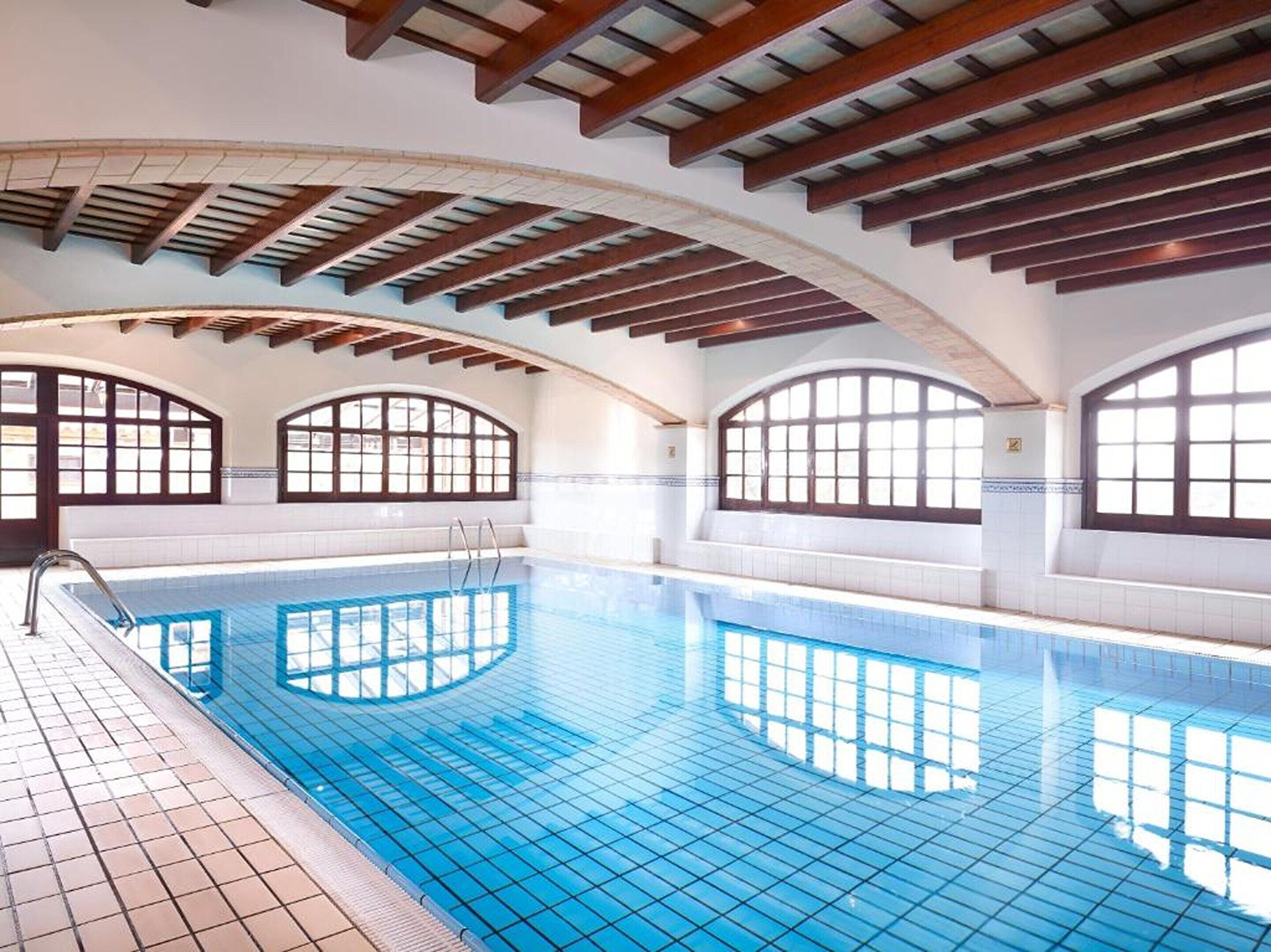 Apartment | Pool | Indoor pool, outdoor pool