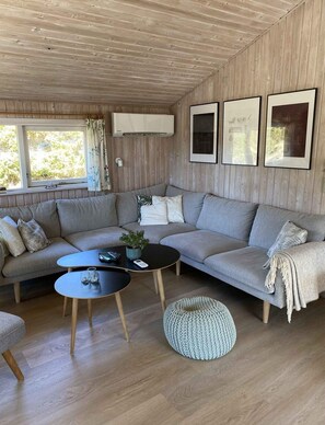 House | Interior - 4 Star Holiday Home in Saltum (Saltum)