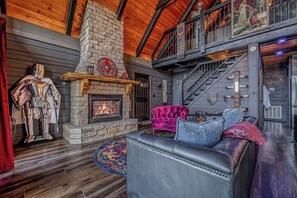 Interior - Smoky Crown Retreat A Private kingdom for two (Sevierville)