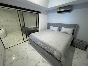 Room - Small Lux House/2BR HOTTUB (Alajuela)