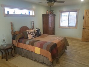 Interior - The River Run Cabin (Ashton)