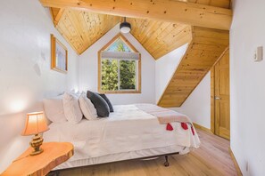 Interior - Summerwind Lodge (Island Park)