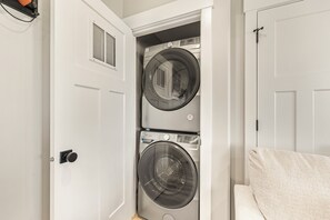 Interior - Victor Headwall (Victor)