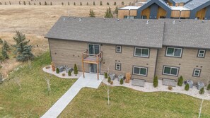 Interior - Victor Headwall (Victor)