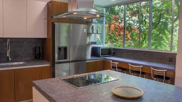 Microwave, oven, stovetop, dishwasher
