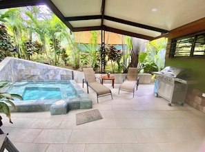 Terrace/patio - New! Two Villas- King & Dbl beds, Hot Water, Air Conditioning, River (La Fortuna)