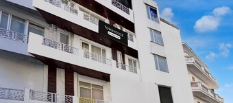 Townhouse Railway Road Katrathe Amro