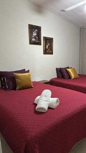 Cozy 2-bedroom house in lovely La Resolana with AC