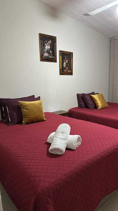 Cozy 2-bedroom house in lovely La Resolana with AC