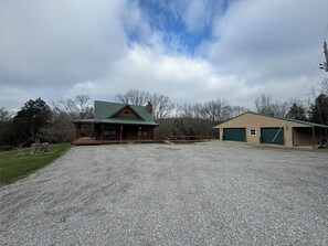 Exterior - Cabin in Shawnee National Forest (Eddyville)