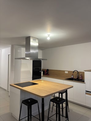 Private kitchen - Vacation home rental (Fréhel)
