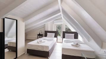 Blackout curtains, iron/ironing board, free WiFi