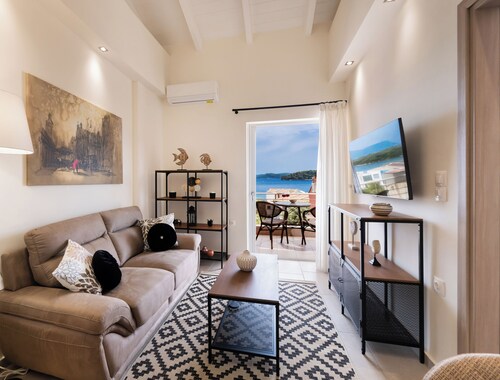 Carmen Sea View Maisonette