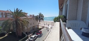 Property grounds - Calafell beach with A/C and WIFI ideal for families. (Calafell)