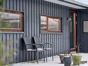 House | Exterior - 4 Star Holiday Home in Ronde (Ronde)