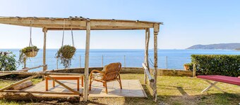 Breathe in the sea experience relaxation stay at Villa Le Forbici right by the sea