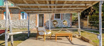 Breathe in the sea experience relaxation stay at Villa Le Forbici right by the sea