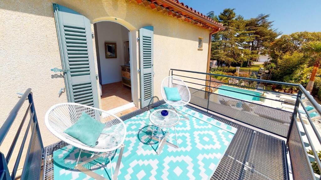 Chambre Double Supérieure, salle de bains privée, vue piscine (La Saint-Raphaël) | Terrasse/Patio