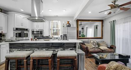 Location, large luxury house - safe and close to everything.