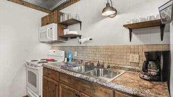 Fridge, microwave, stovetop