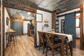 Dining - Lake Life Cabin - Lakefront Table Rock Lake (Galena)