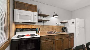 Fridge, microwave, toaster