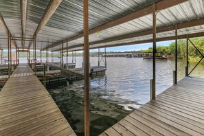 Marina - Clear Water Cabin · Table Rock Lakefront (Galena)