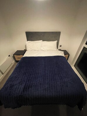 Room - City Centre access - Stunning 2 Bed Retreat (Salford)