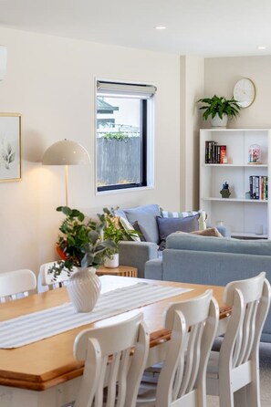 Interior - Family-Friendly Riccarton Stay + Garage (Christchurch)