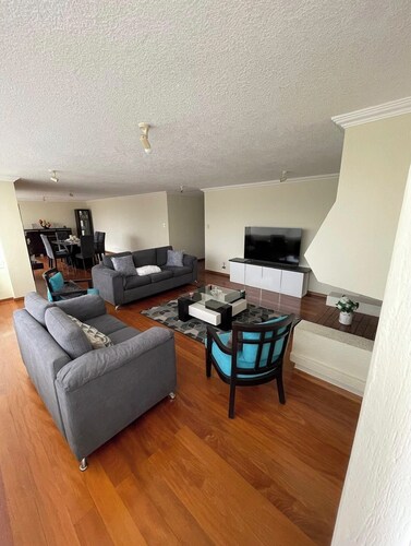 Beautiful 3-bedroom condo in pleasant Quito for your getaway