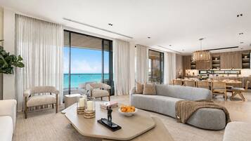 Luxury Apartment, 5 Bedrooms, Ocean View | Living area