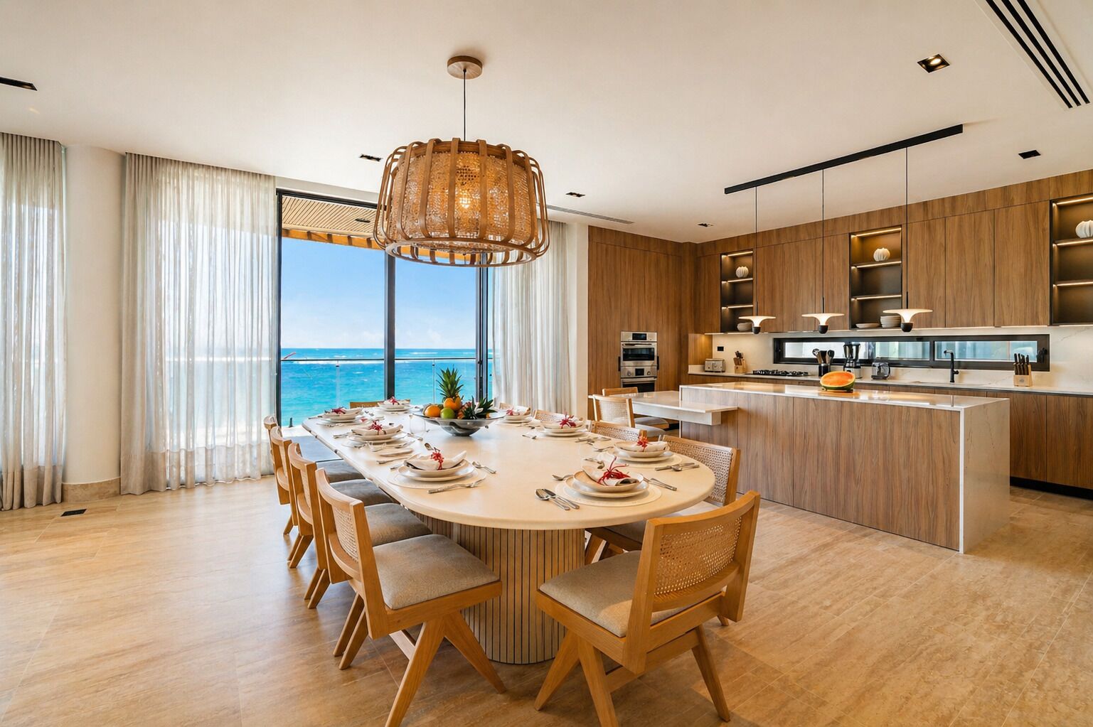 Apartamento superluxo, 5 quartos, vista para o oceano | Cozinha privada | Geladeira grande, micro-ondas, fogão, cooktop